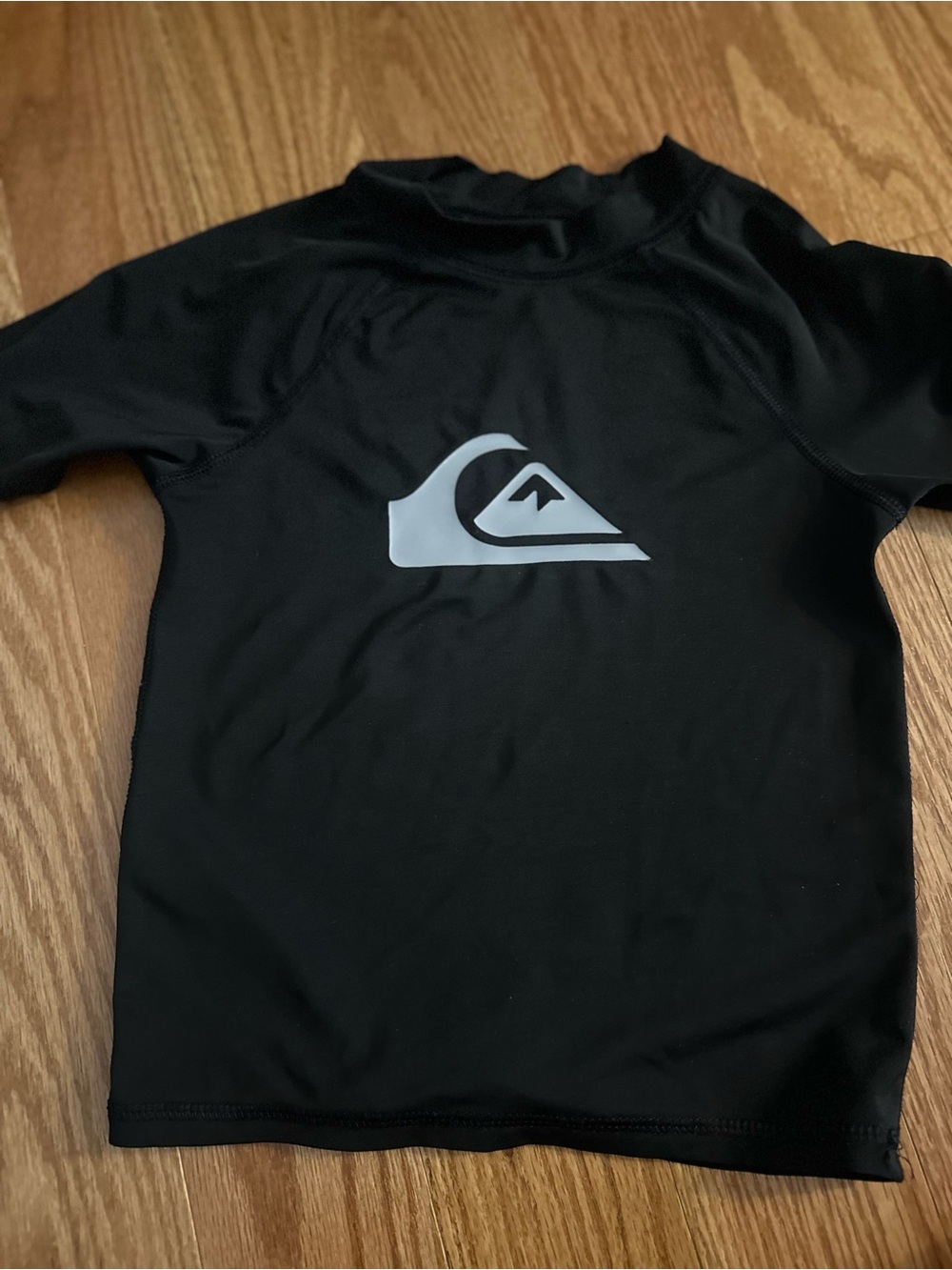 Quiksilver Kids Black Rashguard with White Logo Size 4